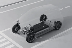 最初离小孩只要1米左